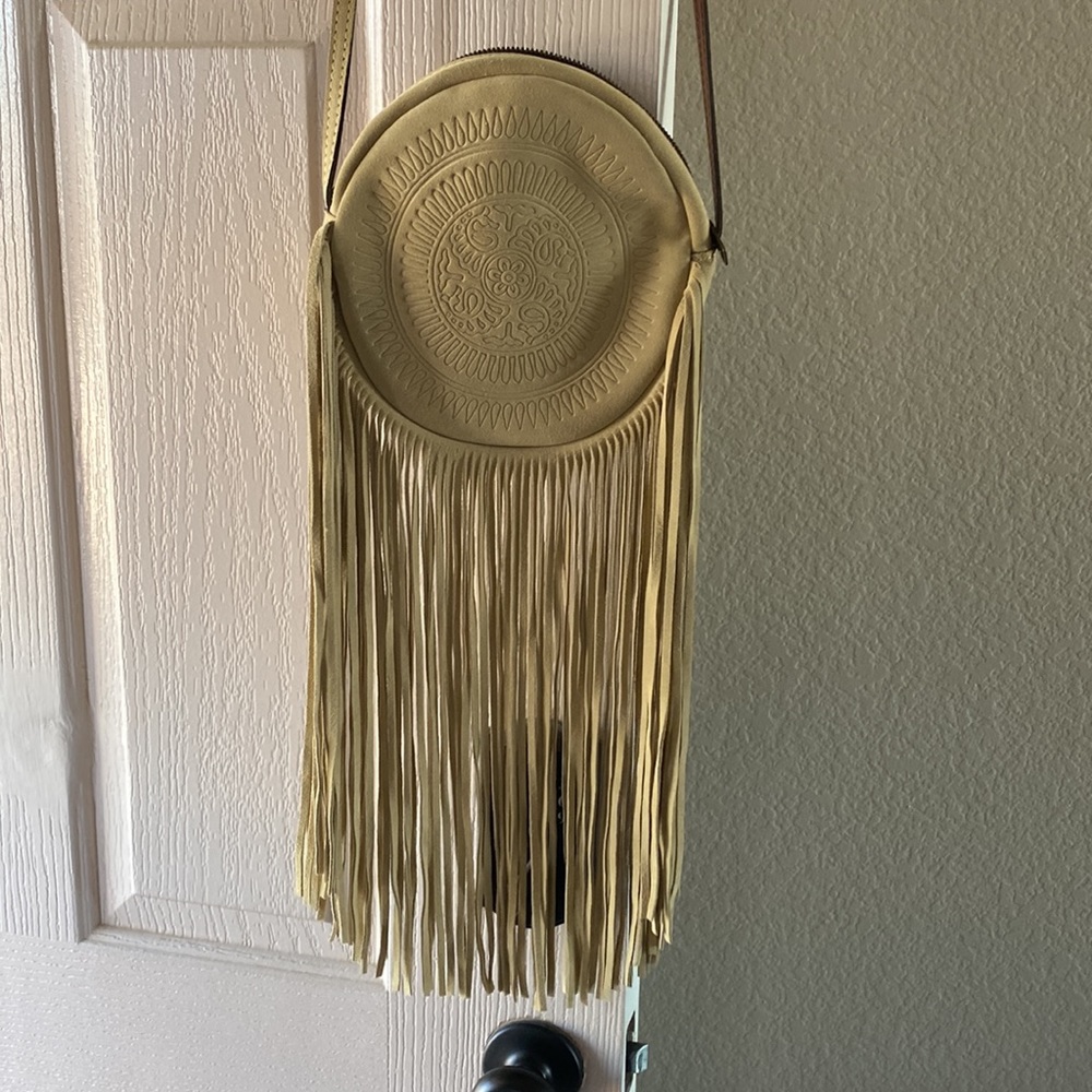 Patricia Nash crossbody purse , Italian leather. In perfect condition